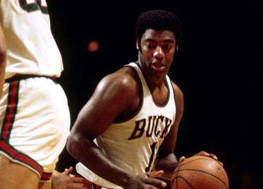 在现代足球 在现代足球